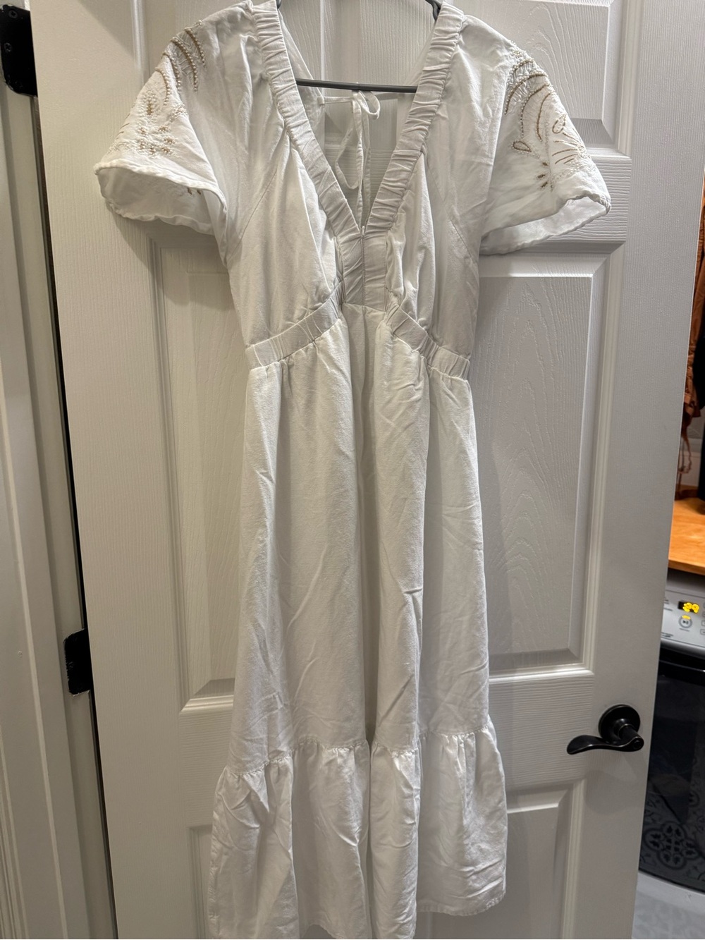 Jessica Simpson White Maxi Dress with V-Neck and Embroidered Sleeves